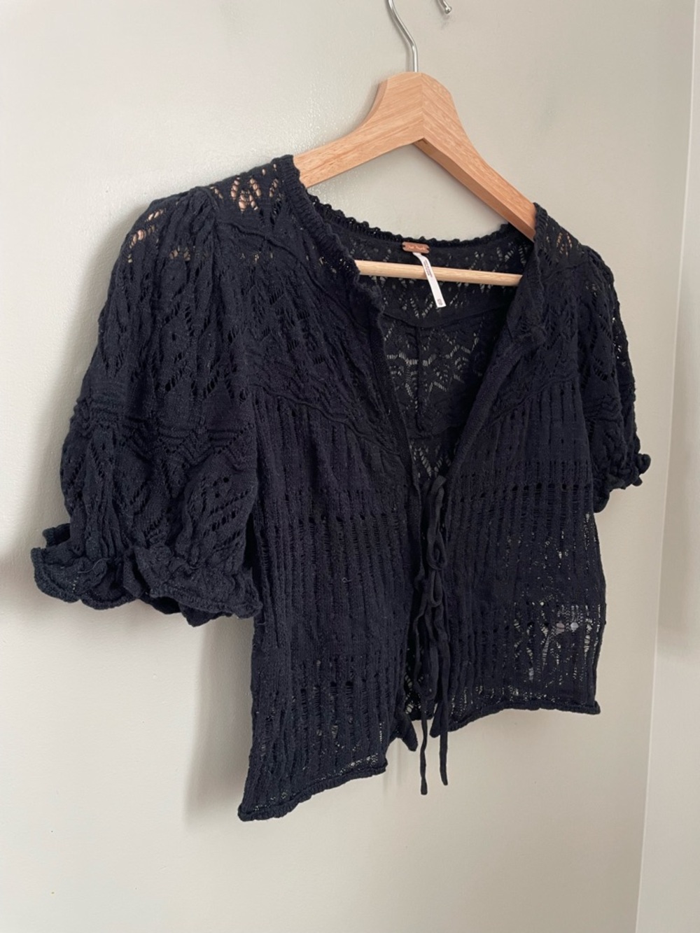 Free People Lucie Crochet Crop Cardigan Sweater Size XS Black Cottagecore Boho - Picture 4 of 10